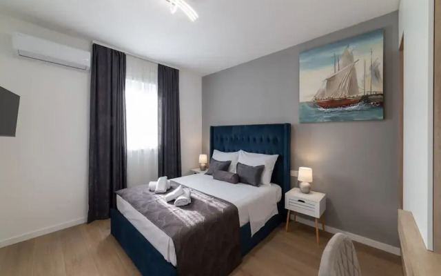 Luxury Kastela Villa With Heated Pool and Lounge Area