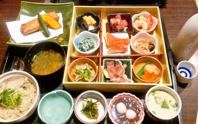 Akigawa Valley Inn Kinkoukaku