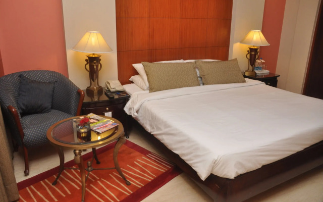 The Hans Hotel New Delhi