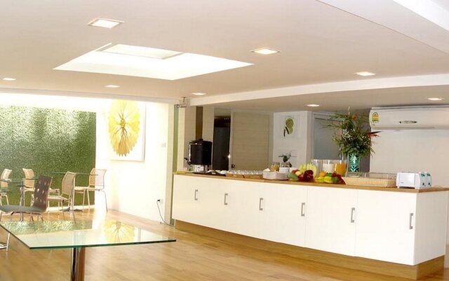 Nantra Sukhumvit 39 Hotel
