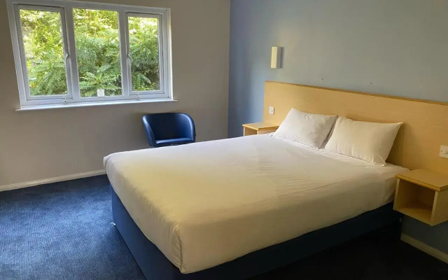 go2 Dundee Camperdown Hotel