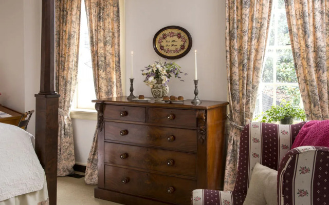 Rachaels Dowry Bed and Breakfast