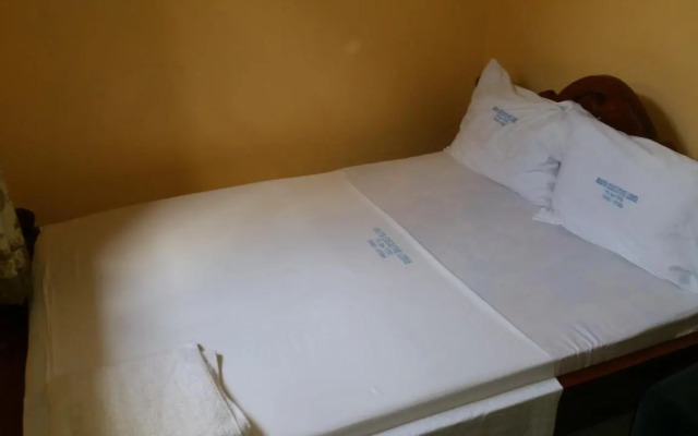 Mauya Executive Lodge