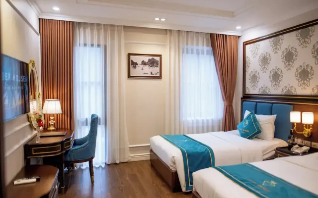 Ruby Queen Hotel