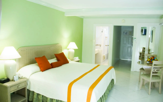 Dover Beach Hotel