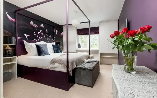 The Set - Room With En-suite