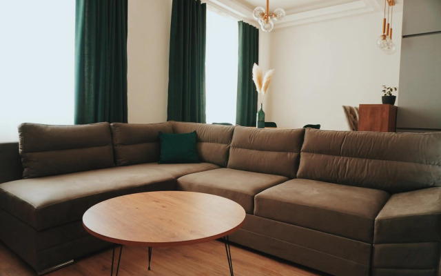 MERDZ Spa & Fitness Sky Apartment