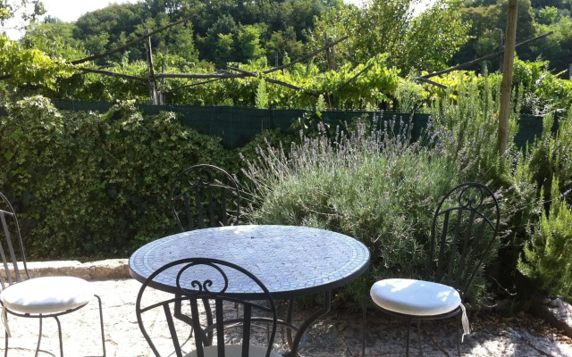 Scenic Holiday Home in Pastrengo near Lazise Lake & City Center
