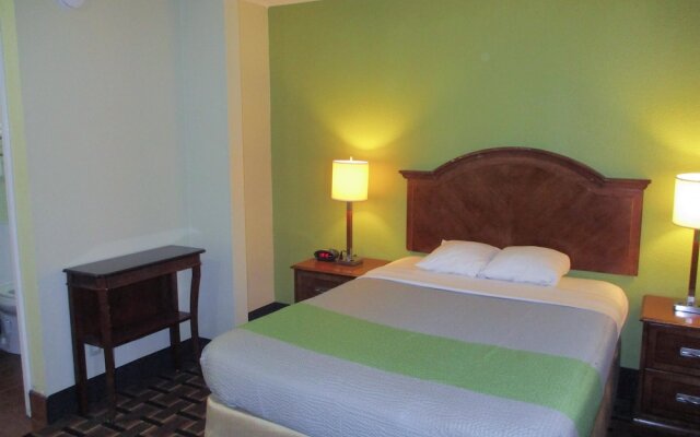 Motel 6 Savannah, GA
