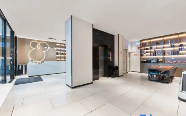 Guangqing AI Esports Hotel