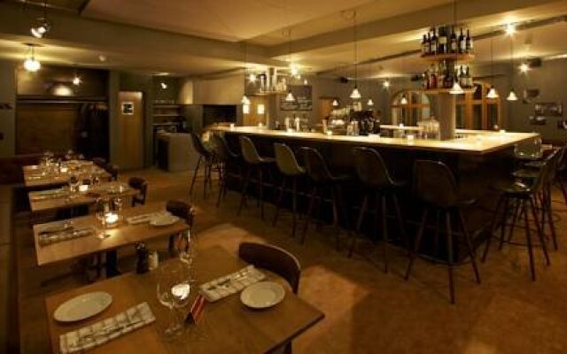 Arena Guesthouse