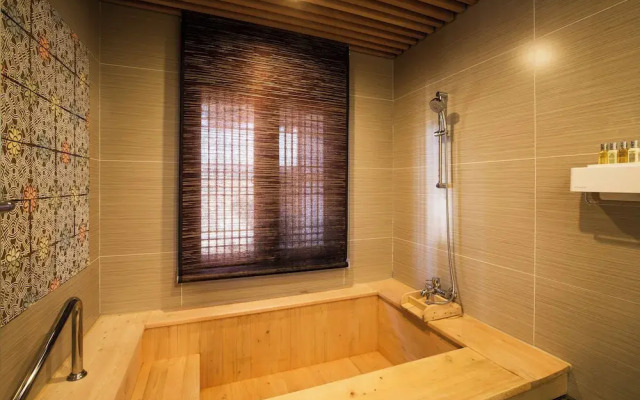 Gyeongwonjae By Walkerhill