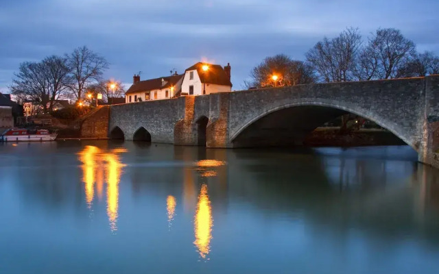 Old Abbey House Hotel