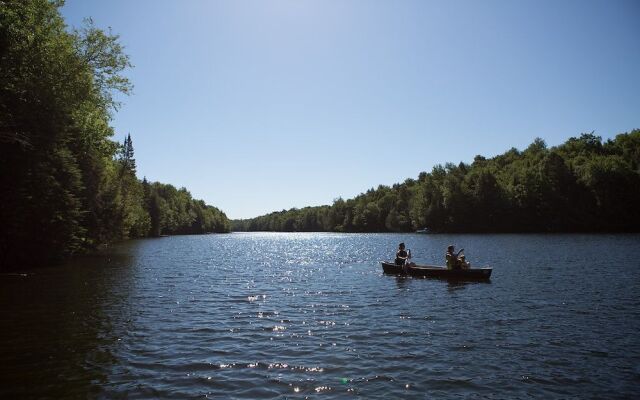 Fiddler Lake Resort