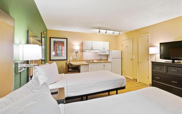 Extended Stay America Suites Washington DC Falls Church