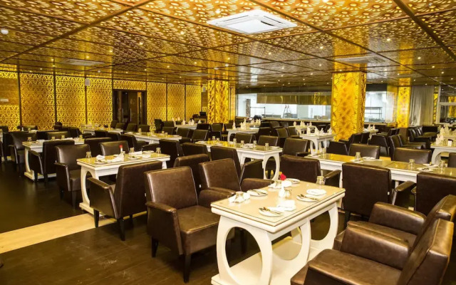 Hotel Benzz Park Vellore