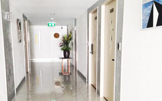 iCheck Inn Residences Sathorn