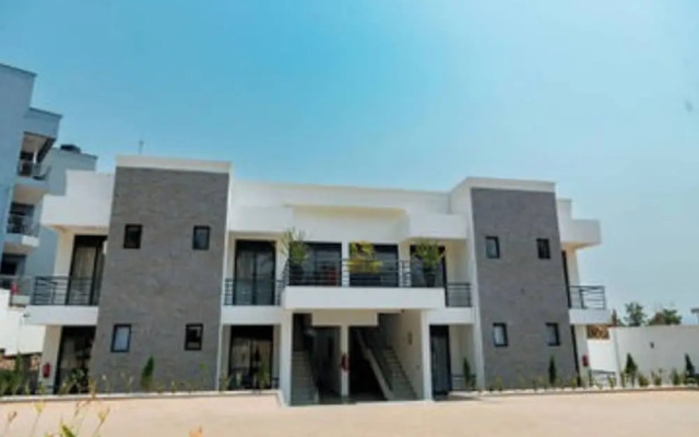 Tranquil Point Residence