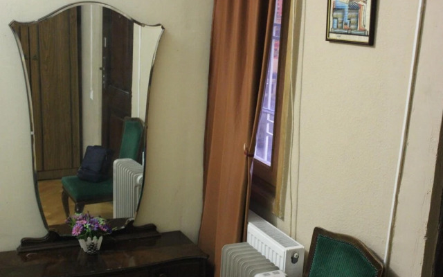 Old District Guest House