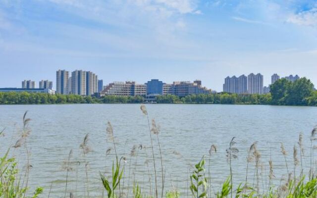 Sunstone Plaza Hotel
