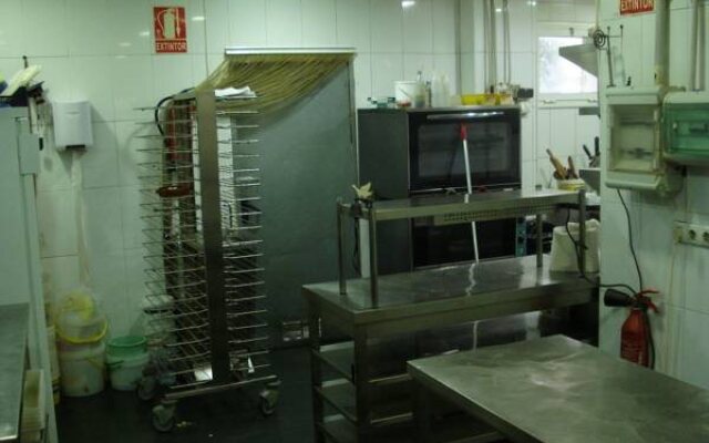 Hostal Fonda Montserrat