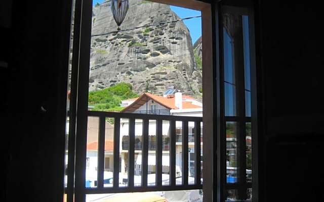 Mythos Guesthouse