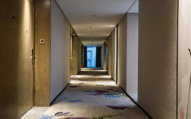 Borrman Hotel Guangzhou Financial City Chebei Metro Station