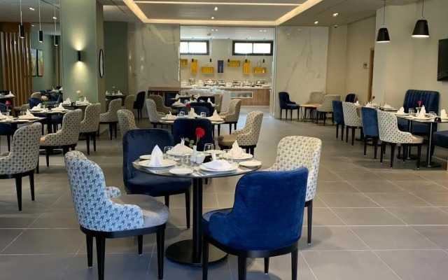 Golden Tulip Opera Alger