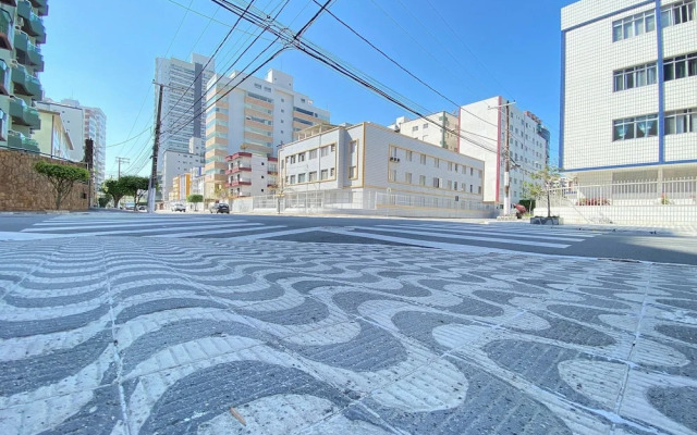 Pé na Areia Praia da Guilhermina IV