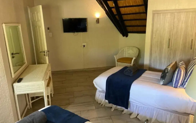 Kruger Park Lodge - IKZ2 - 3 Bedroom Chalet