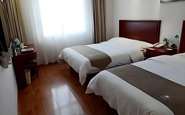 GreenTree Inn (Qinghuangdao Railway Station Square)