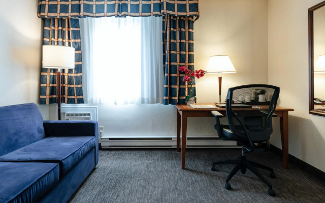 Travelodge by Wyndham Ottawa East