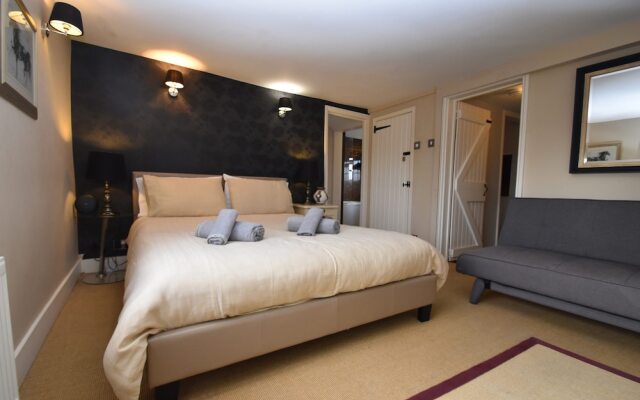 Rose Mullion Cottage