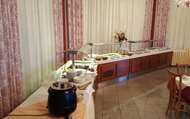 Sunrise Resort Hotel