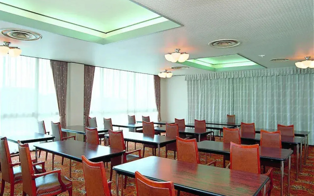 Spa Resort Hawaiians Monolith Tower