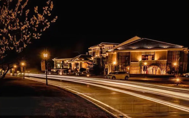 Ovation Three-Convalescence Hotel