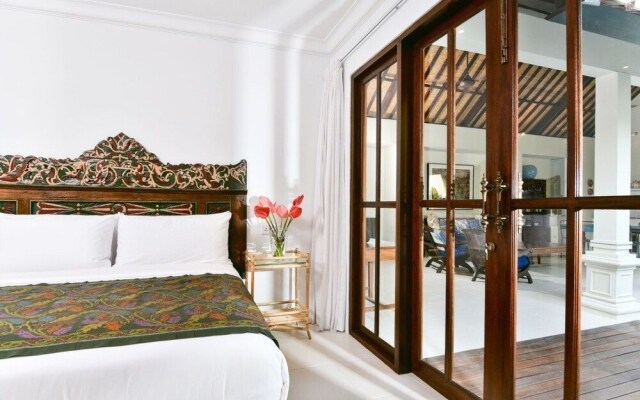 Villa Merah Seminyak