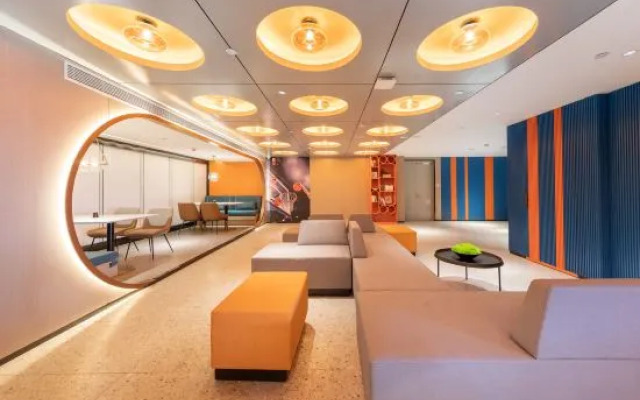 Jinan Quancheng Plaza Baotu Spring  Atour  X Hotel