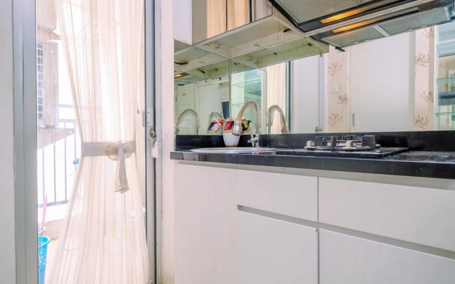 Modern And Tidy 2Br Bassura City Apartment
