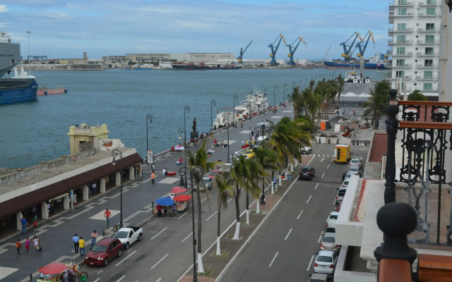 Ruiz Milán Hotel