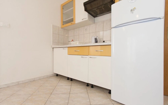 Zoran - 400 m From Beach - A1