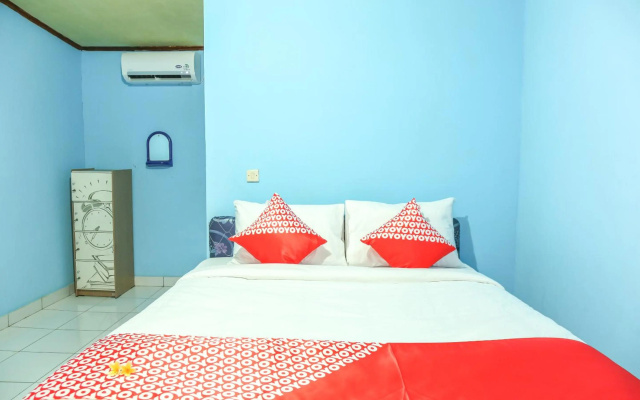 OYO 1662 Zury Homestay – Guest Rooms – Kuta