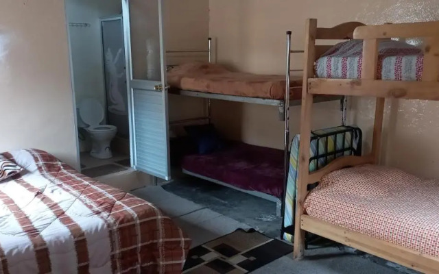 Montano Camping & Hostel
