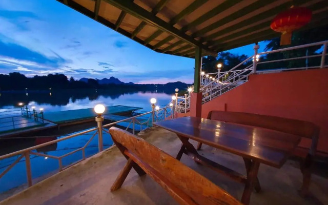 Golden Dragon Resort