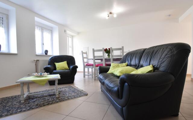 Elegant Holiday Home in Saint Louis With Garden