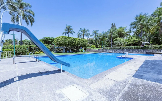 New house with pool and grill area