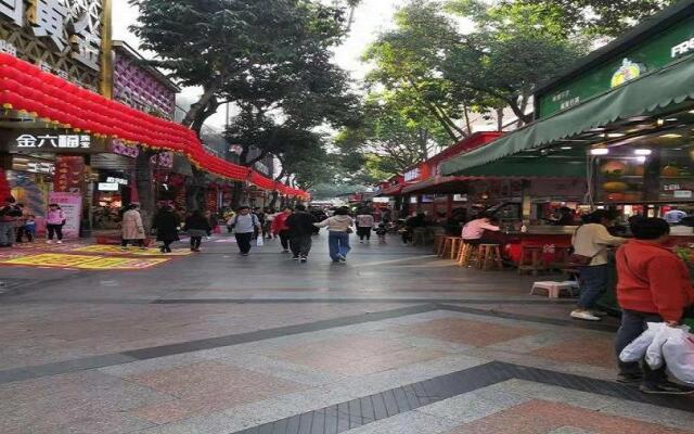 7Days Inn Chain Hotel (Zhuhai Doumen Daxin Xinduhui Pedestrian Street)