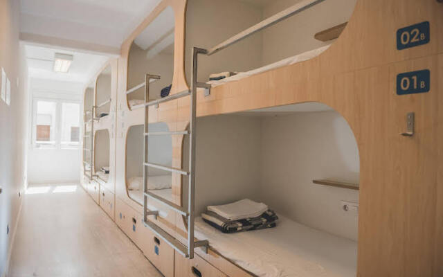 The Hostel Box - Gaudi