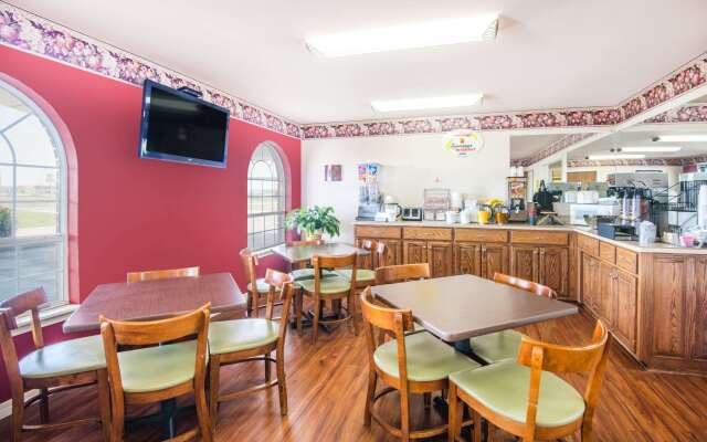 Super 8 by Wyndham Big Cabin/Vinita Area