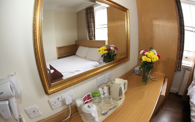 Holland Court Hotel